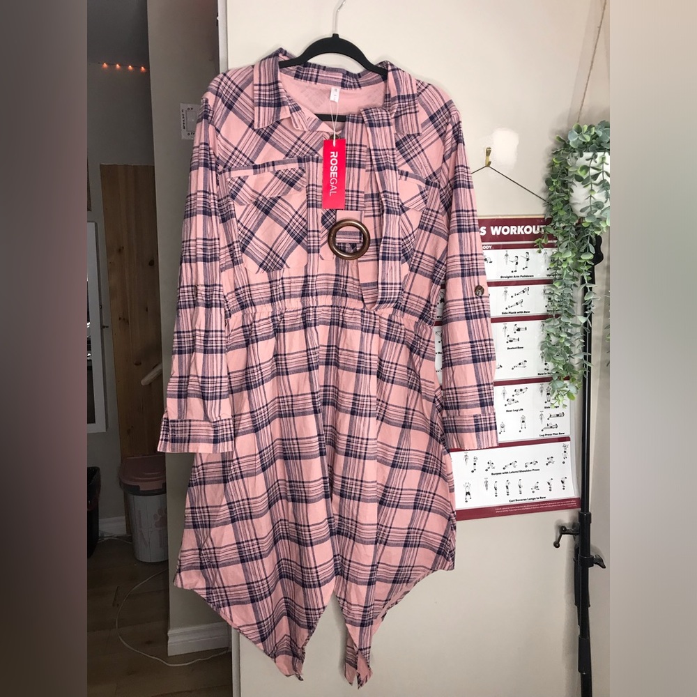 Pink plaid handkerchief dress with a belt Size: L